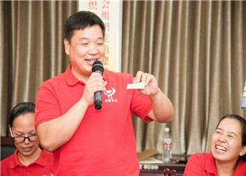 陳斌：公益是一種信仰，何樂不為？