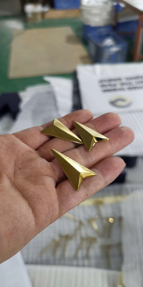 標(biāo)識發(fā)光字門頭招牌設(shè)計(jì)及制作 廣告設(shè)計(jì)中的視覺焦點(diǎn)